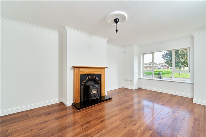 Photo 8 of 22 — 27 Newcastle Woods  Square, Enfield, Meath
