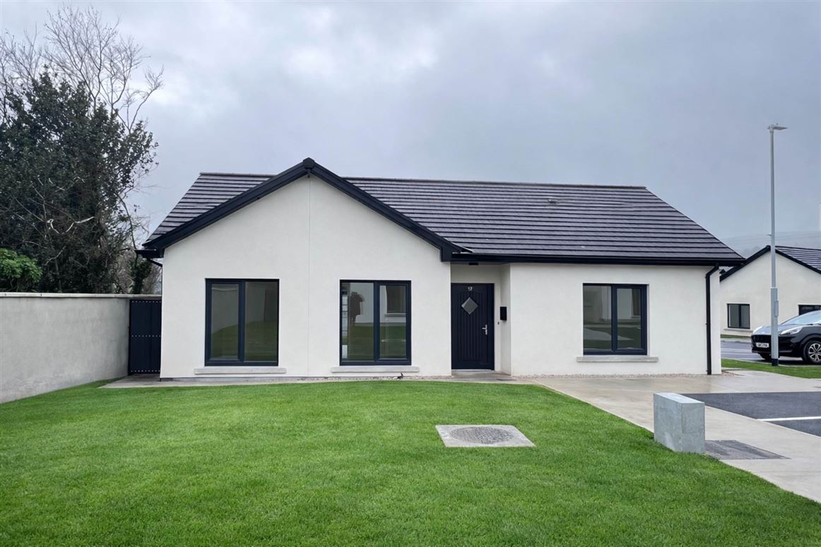 17 Drumquin Heights, Clonmel, County Tipperary