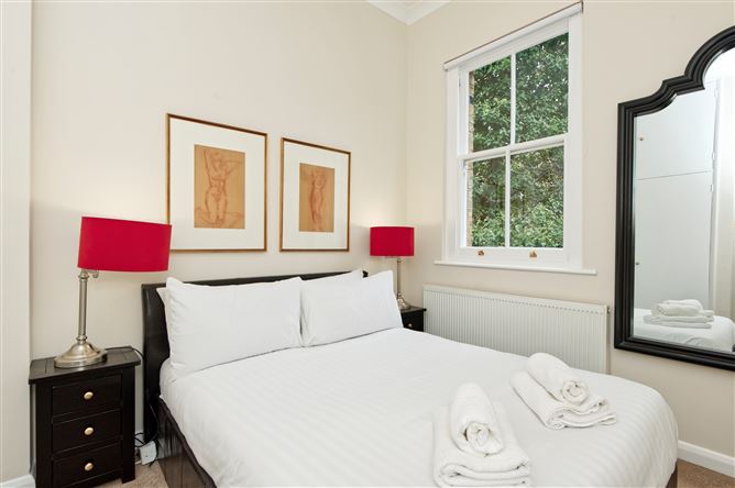 Crescent Light,London,Greater London,United Kingdom