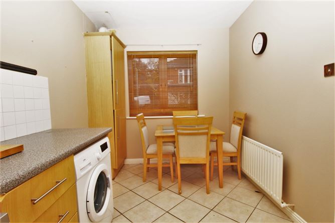 33 Curragh Hall Crescent, Tyrellstown, Dublin 15