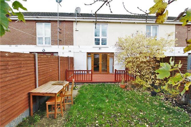 33 Curragh Hall Crescent, Tyrellstown, Dublin 15