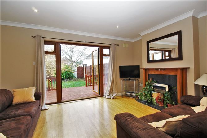 33 Curragh Hall Crescent, Tyrellstown, Dublin 15