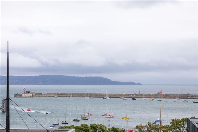 54 The Pavilion, Marine Road, Dun Laoghaire, Co. Dublin