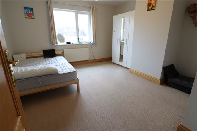 10 Cedarwood Drive, Castleheights, Carrigaline, Cork