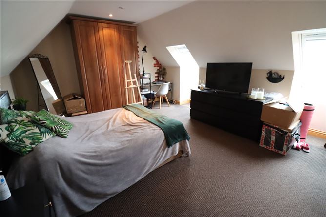 10 Cedarwood Drive, Castleheights, Carrigaline, Cork