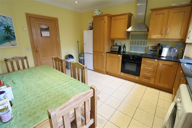 10 Cedarwood Drive, Castleheights, Carrigaline, Cork