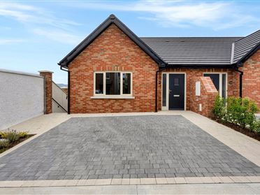 3 Bed Split Level Semi-Detached, Hearthfield, Mount Avenue, Dundalk, Co. Louth