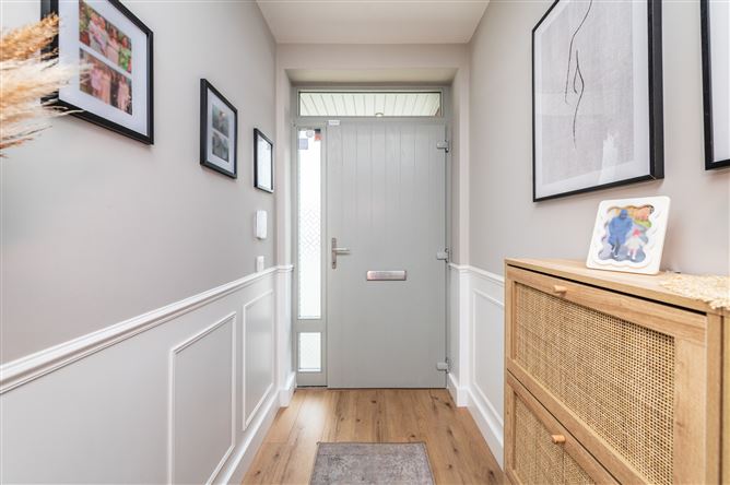 https://photos-a.propertyimages.ie/media/0/1/3/5017310/189380d1-c9b2-4fae-9257-4f27d992eadf_l.jpg