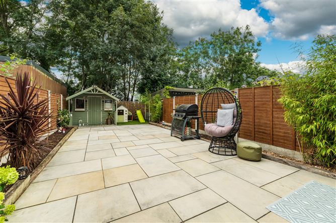 https://photos-a.propertyimages.ie/media/0/1/3/5017310/189380d1-c9b2-4fae-9257-4f27d992eadf_l.jpg