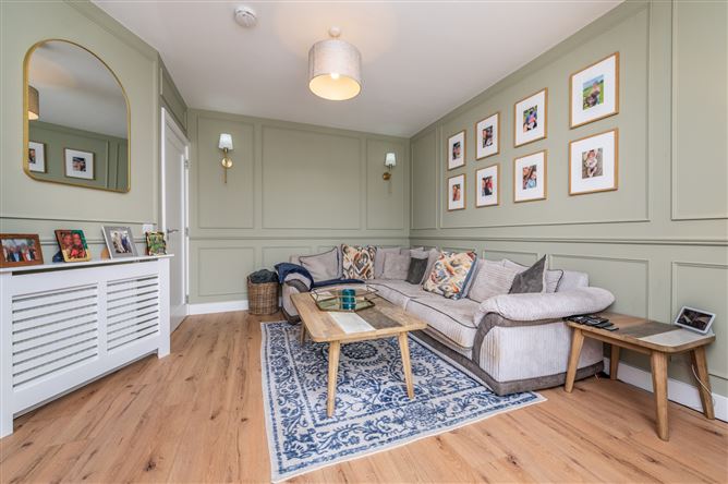 https://photos-a.propertyimages.ie/media/0/1/3/5017310/189380d1-c9b2-4fae-9257-4f27d992eadf_l.jpg