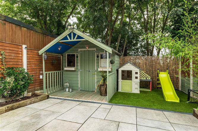 https://photos-a.propertyimages.ie/media/0/1/3/5017310/189380d1-c9b2-4fae-9257-4f27d992eadf_l.jpg