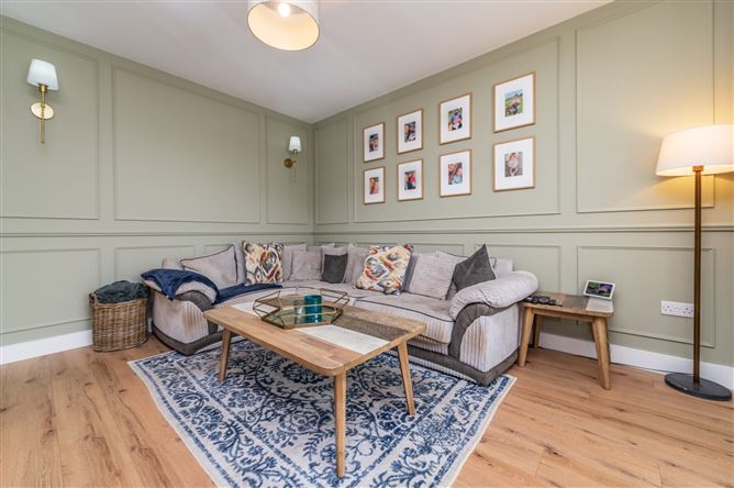 https://photos-a.propertyimages.ie/media/0/1/3/5017310/189380d1-c9b2-4fae-9257-4f27d992eadf_l.jpg