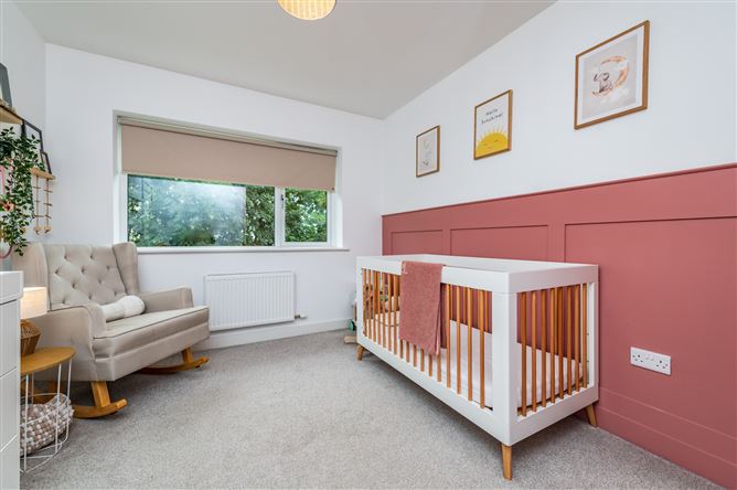 https://photos-a.propertyimages.ie/media/0/1/3/5017310/189380d1-c9b2-4fae-9257-4f27d992eadf_l.jpg