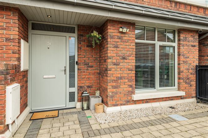 https://photos-a.propertyimages.ie/media/0/1/3/5017310/189380d1-c9b2-4fae-9257-4f27d992eadf_l.jpg