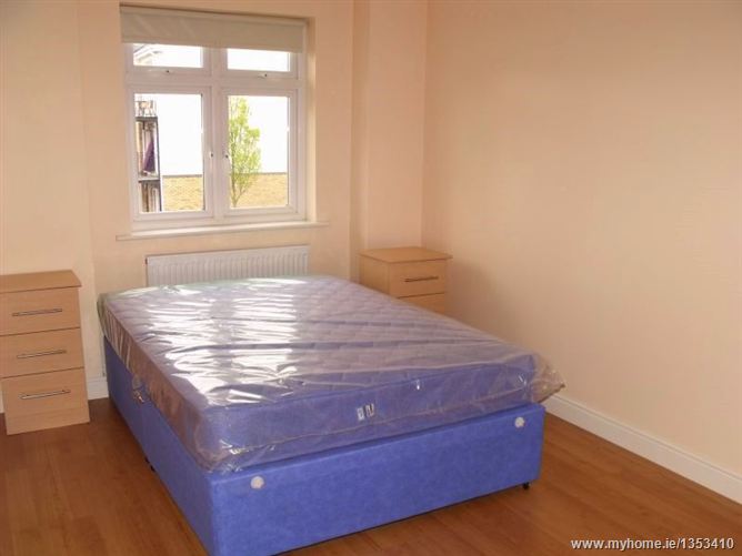 Photo 11 of 17 — 37 Melville Terrace, Finglas, Dublin 11, Finglas,  Dublin 11
