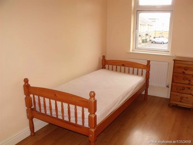 Photo 14 of 17 — 37 Melville Terrace, Finglas, Dublin 11, Finglas,  Dublin 11