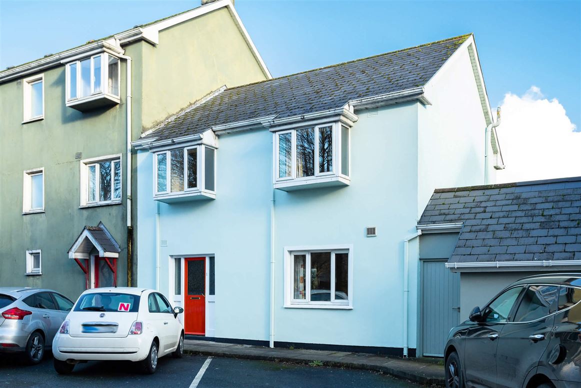 1 Sandlighter Court, College Road, Clonakilty, Co. Cork