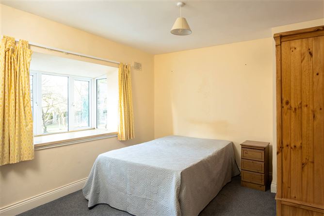 1 Sandlighter Court, College Road, Clonakilty, Co. Cork