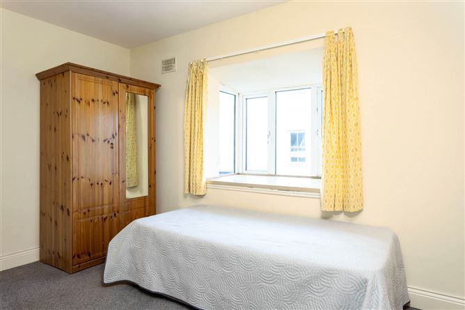 1 Sandlighter Court, College Road, Clonakilty, Co. Cork