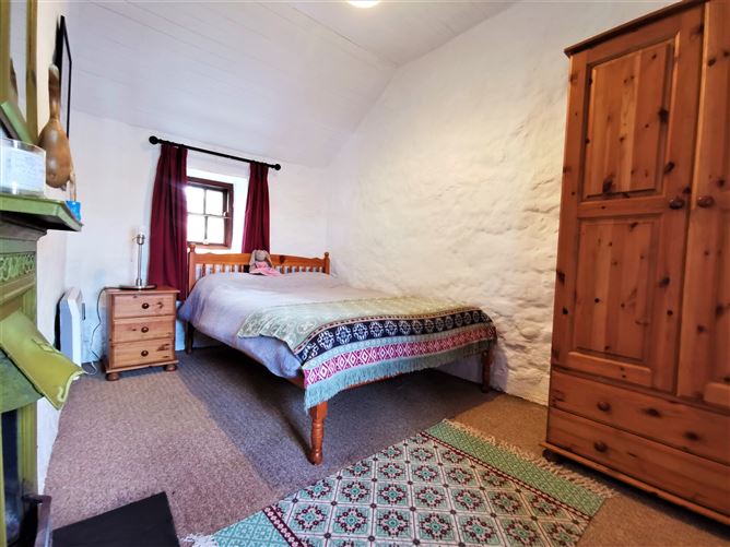 Beech Tree Cottage, Scaurdaune, Treengarve, Ballindine, Co. Mayo