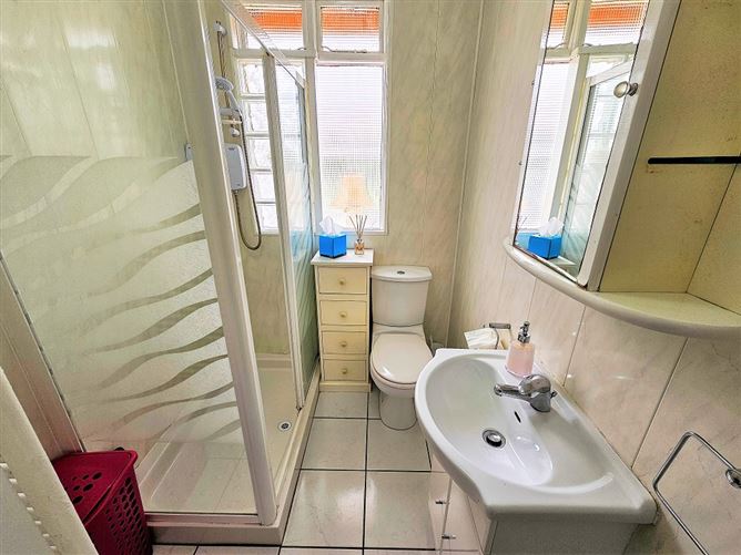 No. 46 Rathbawn Road , Castlebar, Mayo