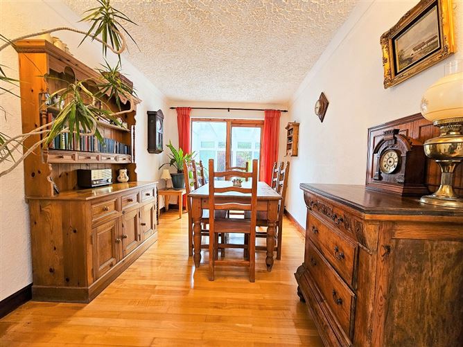 No. 46 Rathbawn Road , Castlebar, Mayo