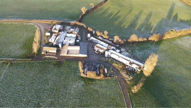 Lands Irishtown, Dunkerrin, Co. Offaly