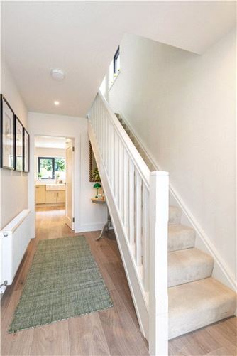 https://photos-a.propertyimages.ie/media/0/1/4/5024410/3d2e3321-c3cf-43cf-a81e-e340a431065d_l.jpg