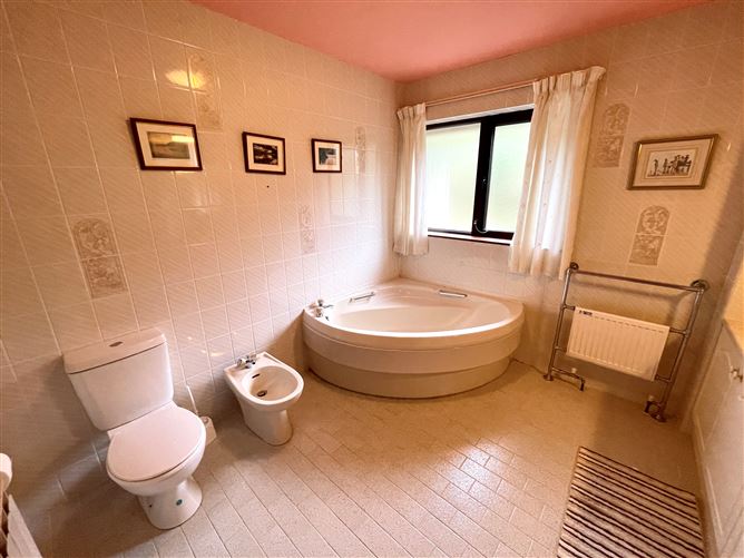 Strand View House, Castlegregory, Kerry