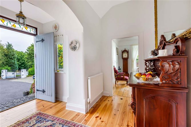Mullaghcrone Lodge, Donore, Drogheda, Meath