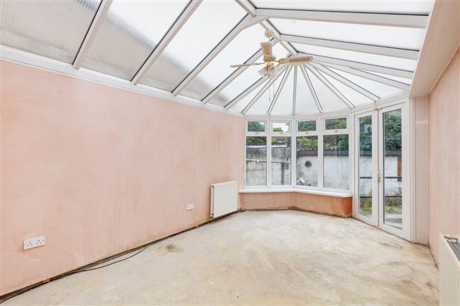 318 Elm Mount Avenue, Beaumont, Dublin 9