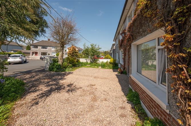 Ranada, 16 Endsleigh Estate, Douglas, Cork