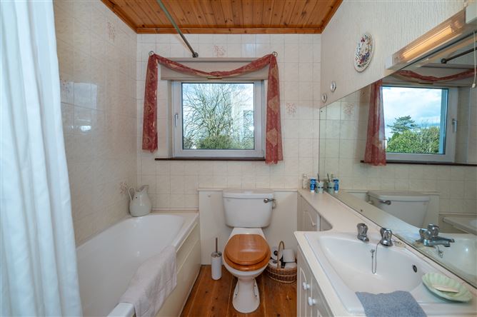 Ranada, 16 Endsleigh Estate, Douglas, Cork