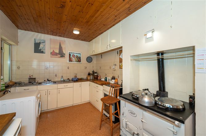 Ranada, 16 Endsleigh Estate, Douglas, Cork
