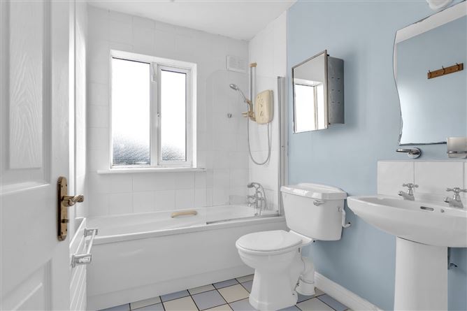39 Caragh Green, Naas, Co. Kildare