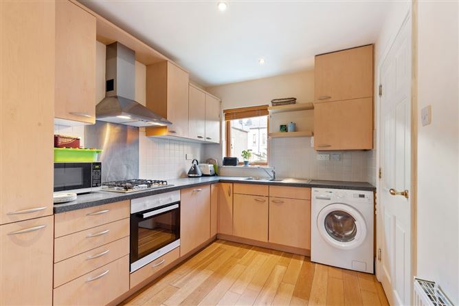 11 The Courtyard, Stepaside Park, Stepaside, Dublin 18