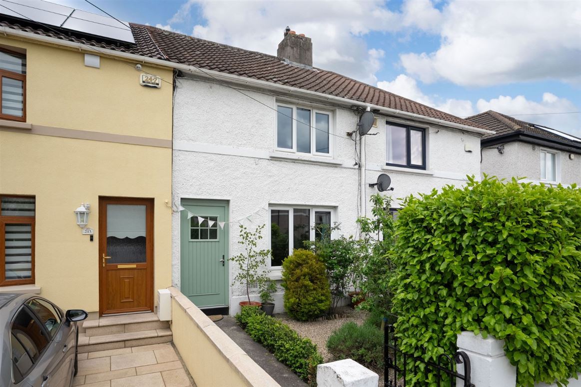 215 Clonard Road, Crumlin, Dublin 12