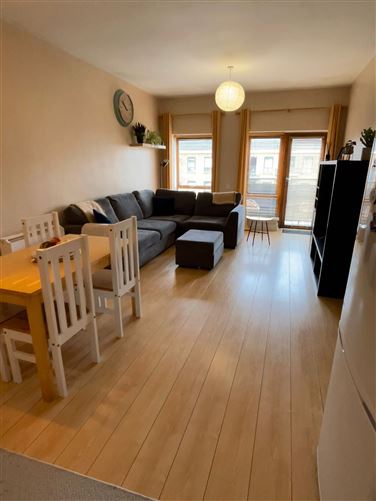 https://photos-a.propertyimages.ie/media/0/1/6/5010610/5a4dcd5e-bd02-4964-bc9c-cf288366cbc9_l.jpg