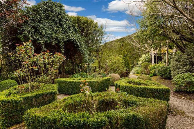 The Arches, Outfarm Lane, Castleknock, Dublin 15