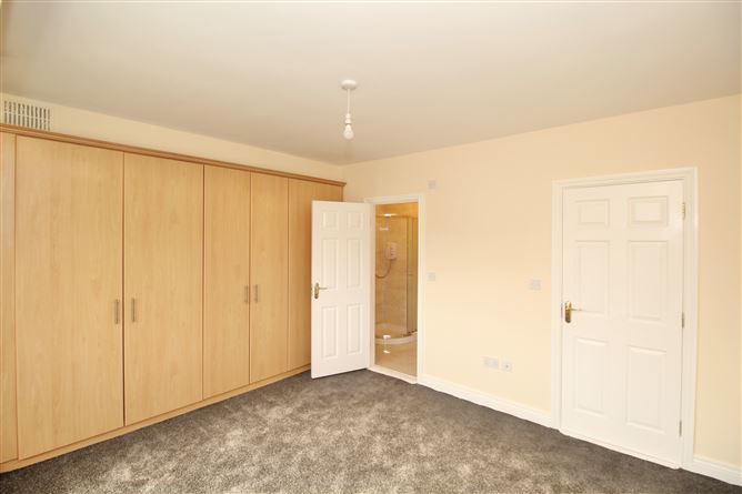 49 Cois na Habainn, Moate, Westmeath