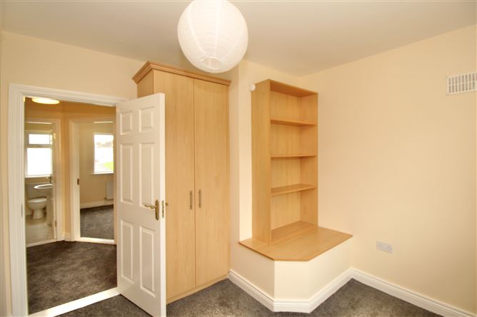 49 Cois na Habainn, Moate, Westmeath