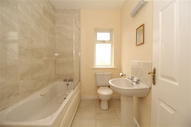 49 Cois na Habainn, Moate, Westmeath