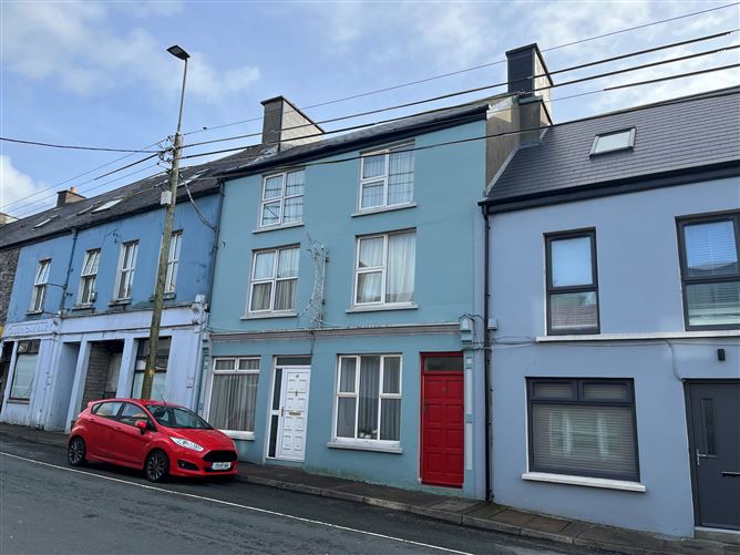 Main image for Ref 1042 - 18 New Street, Caherciveen, Kerry
