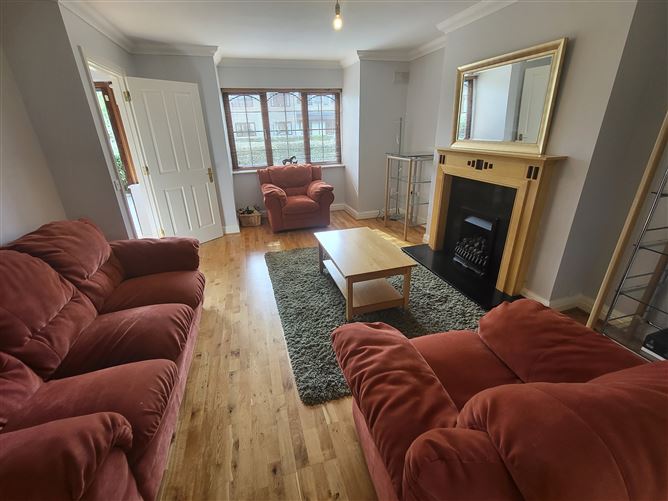 5 Crofton Court Lough Rinn, Mohill, Leitrim