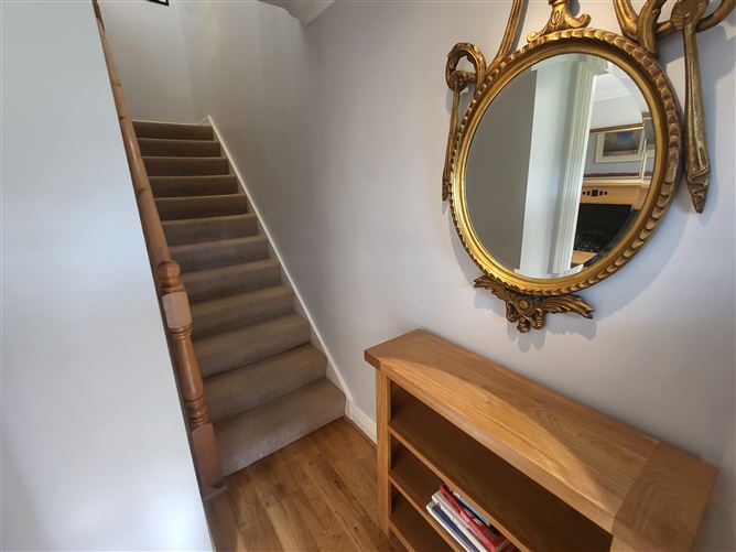 5 Crofton Court Lough Rinn, Mohill, Leitrim