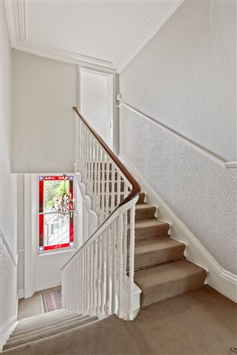 https://photos-a.propertyimages.ie/media/0/1/7/4997710/f6345890-b3c6-4b41-bbba-36c6c942df8f_l.png