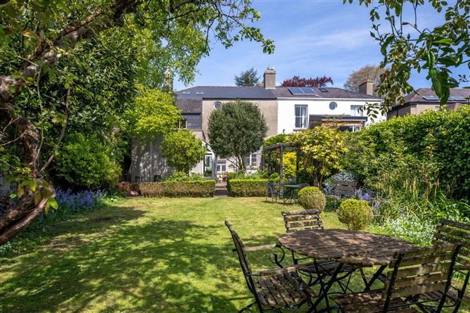 https://photos-a.propertyimages.ie/media/0/1/7/4997710/f6345890-b3c6-4b41-bbba-36c6c942df8f_l.png