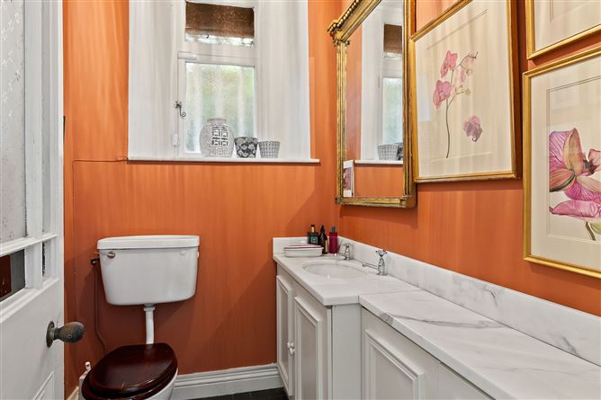 https://photos-a.propertyimages.ie/media/0/1/7/4997710/f6345890-b3c6-4b41-bbba-36c6c942df8f_l.png