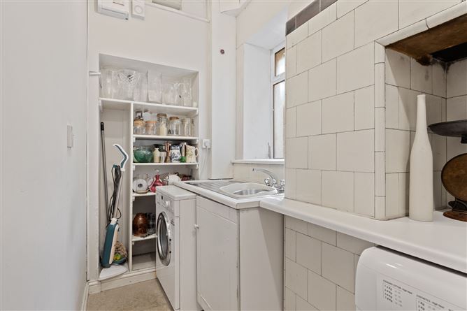 https://photos-a.propertyimages.ie/media/0/1/7/4997710/f6345890-b3c6-4b41-bbba-36c6c942df8f_l.png