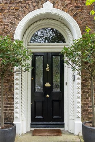 https://photos-a.propertyimages.ie/media/0/1/7/4997710/f6345890-b3c6-4b41-bbba-36c6c942df8f_l.png